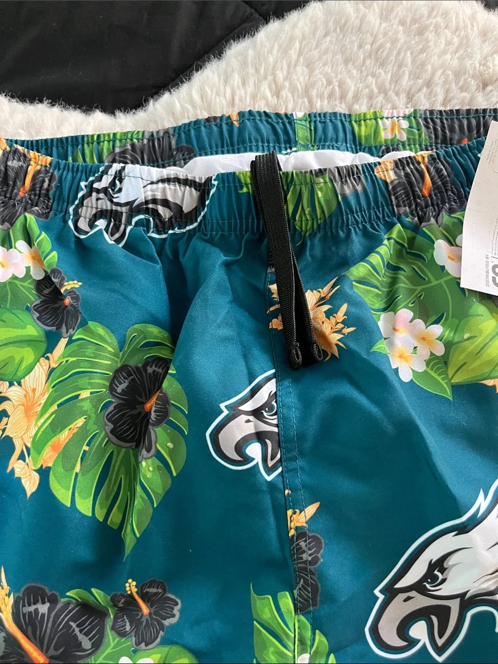 Eagles NFL swim trunks Medium NWT